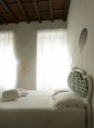 /album/fotogaleria-decoracion/creating-personality-within-white-apartment-2-bedroom-thumb-630x866-28103-jpg1/